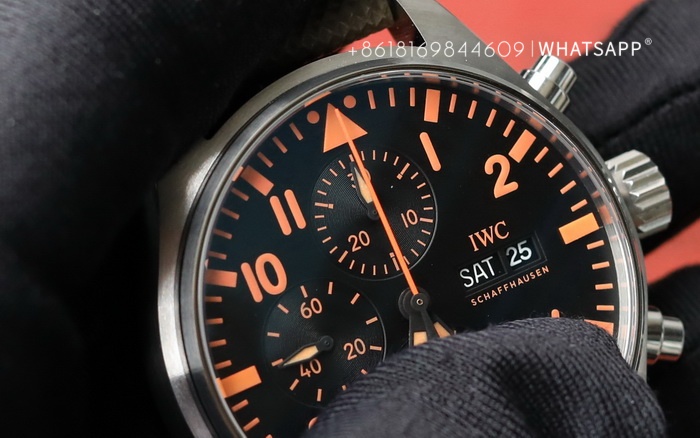 1:1 Replica IWC Pilot’s Watch Chronograph IW377730 Purchase Information 第4张