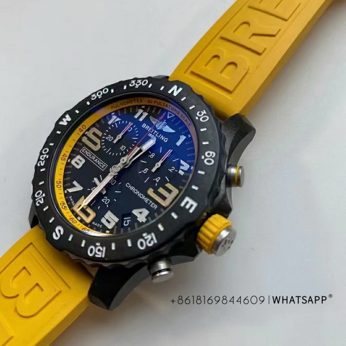 Introduction to the BREITLING PROFESSIONAL Endurance Pro X82310A41B1S1 Replica 第4张