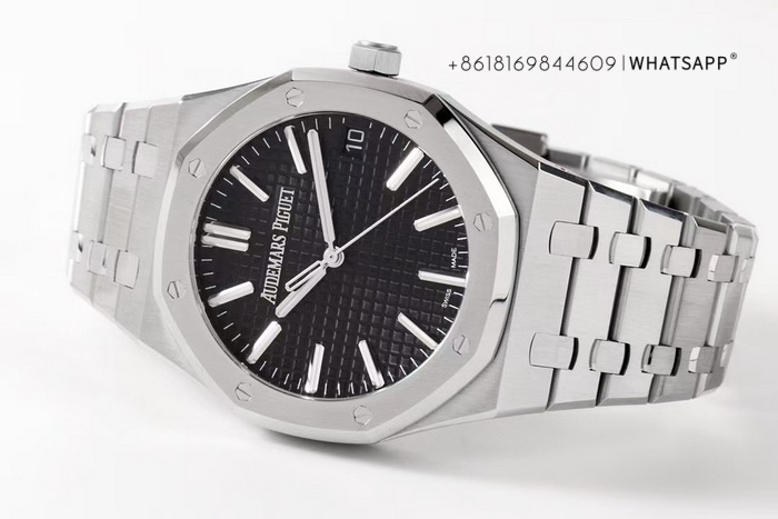 Audemars Piguet Royal Oak 50th Anniversary 15510ST.OO.1320ST.07 Replica Purchase Information 第5张