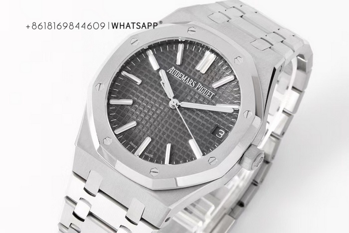 Audemars Piguet Royal Oak 50th Anniversary 15510ST.OO.1320ST.10 Replica Introduction 第4张