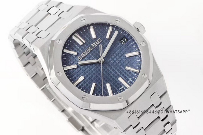 Audemars Piguet Royal Oak 50th Anniversary 15510ST.OO.1320ST.06 Replica for Sale 第4张