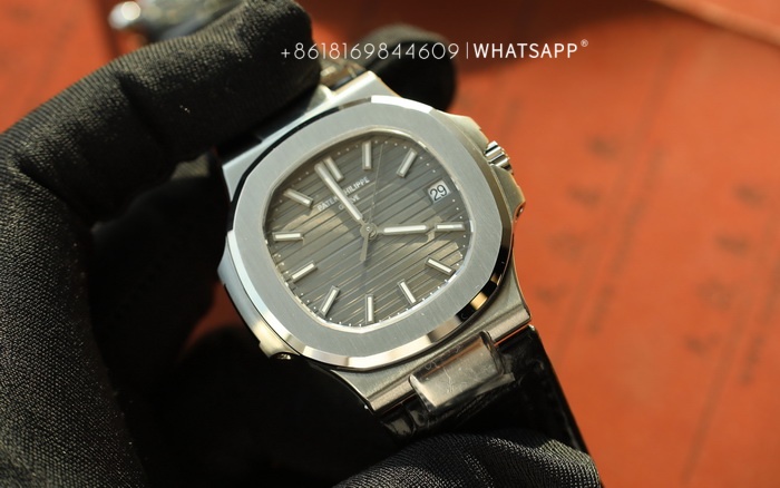 3K Factory 1:1 Clone Patek Philippe Nautilus 5711G-001 for Sale 第4张