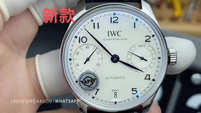 Super clone IWC PORTUGIESER new and old model comparison 第2张