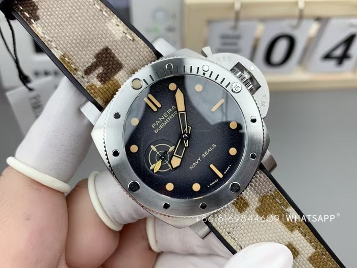 Purchase Information for the VS Factory Replica Panerai QuarantaQuattro Navy SEALs PAM01518 第3张