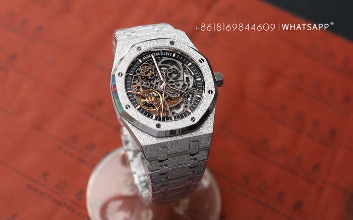 Audemars Piguet ROYAL OAK 15407BC.GG.1224BC.01 Super Clone Watch for Sale 第5张